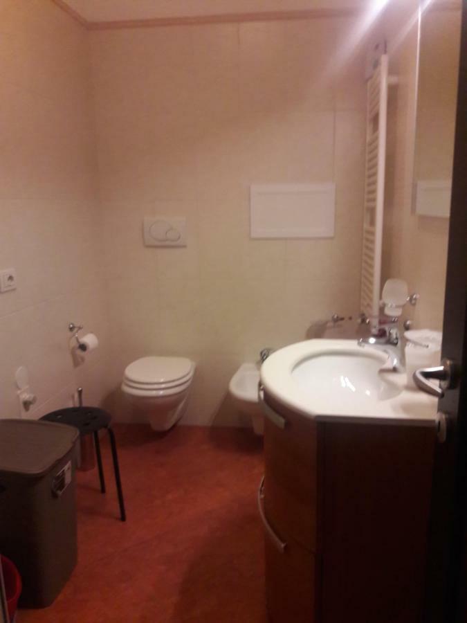 Domus Taranto Hotel Bagian luar foto